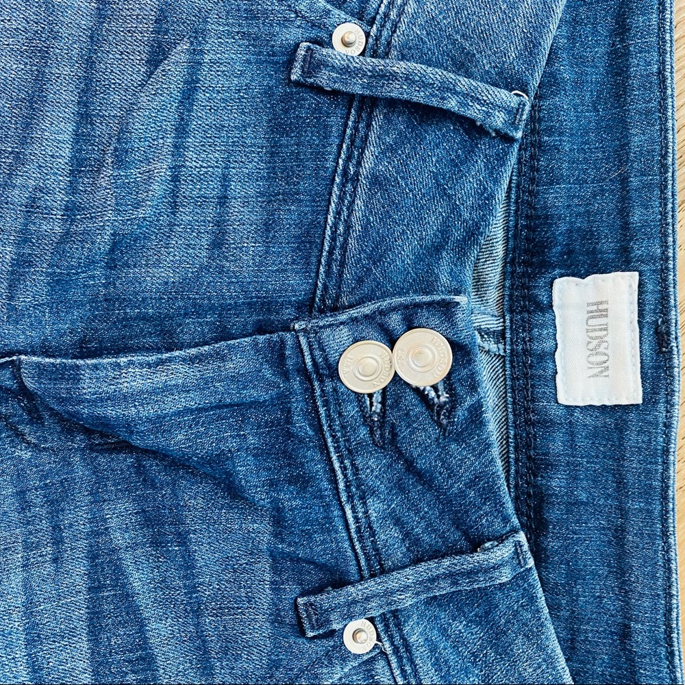 Hudson crop classic jeans. Size 26.
